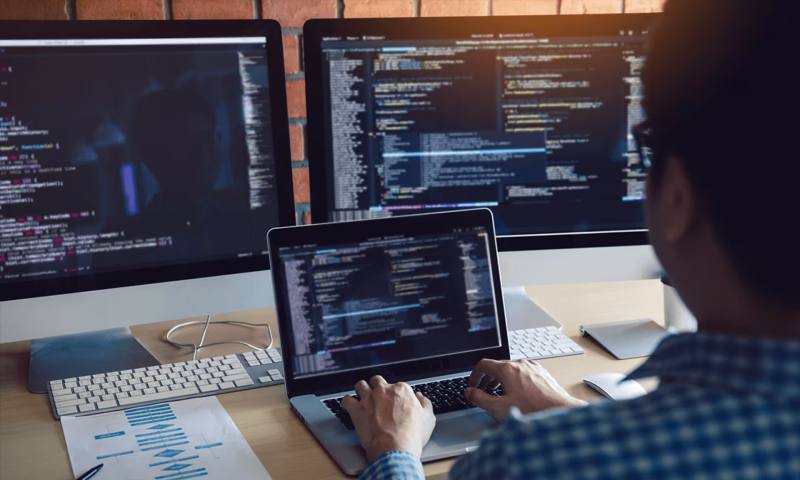 数据科学选型:R与Python如何赋能禹州市网站建设?